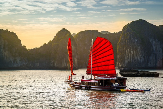 TOUR HÀ NỘI - TRÀNG AN - HẠ LONG - YÊN TỬ -  6 NGÀY 5 ĐÊM