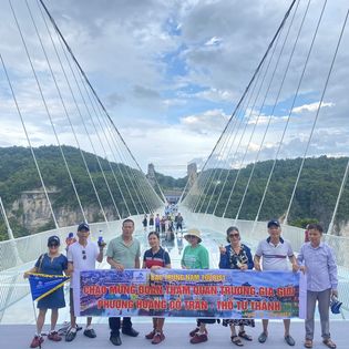 HÀ NỘI - TRƯƠNG GIA GIỚI - PHƯỢNG HOÀNG CỔ TRẤN - PHÙ DUNG TRẤN - THẤT TINH SƠN - THỔ TƯ THÀNH - HÀ NỘI 6N5Đ upload/attachment/thumb/8715phct-5-jpg.jpeg